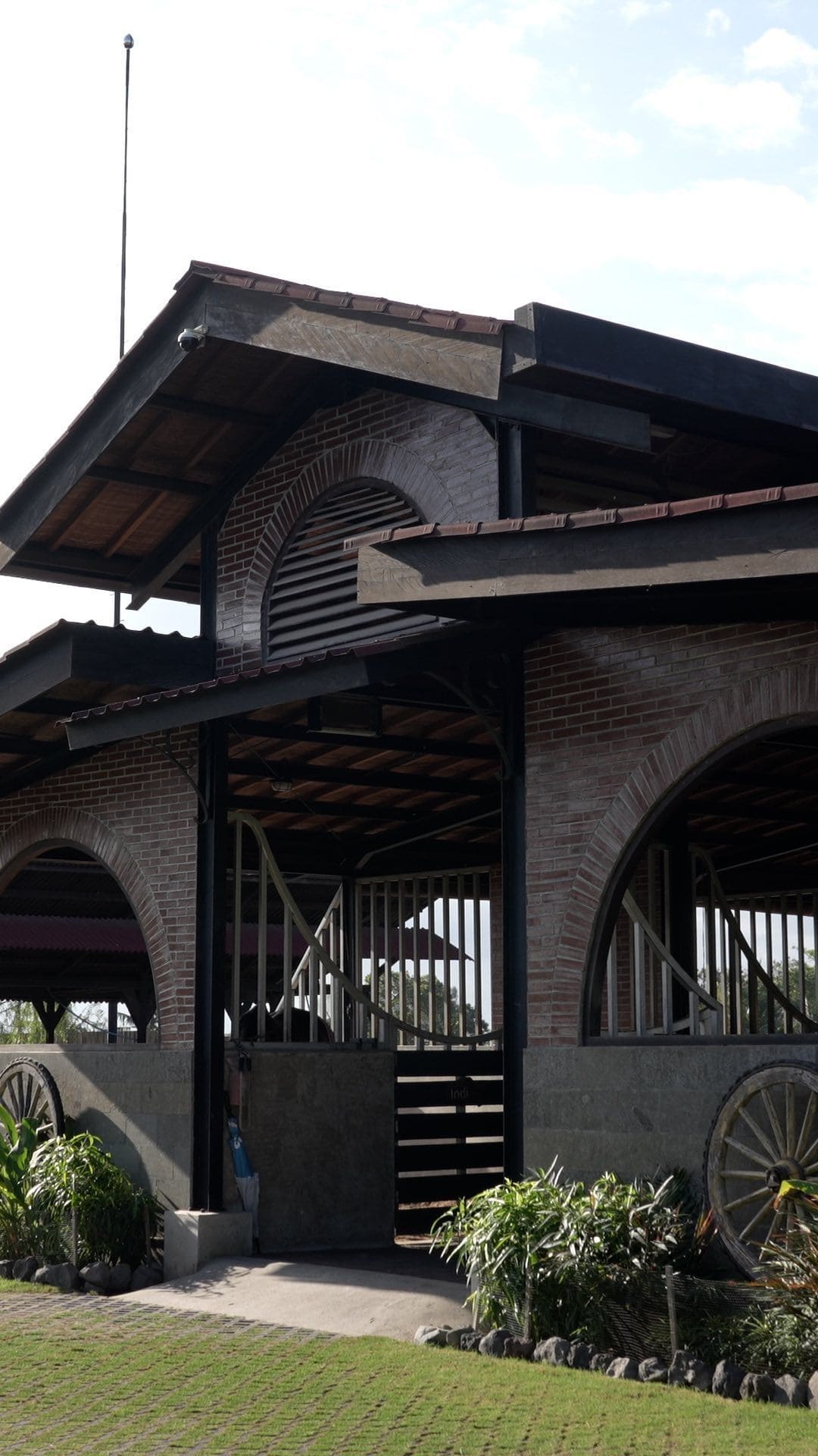 Workshop at Kamali Stable